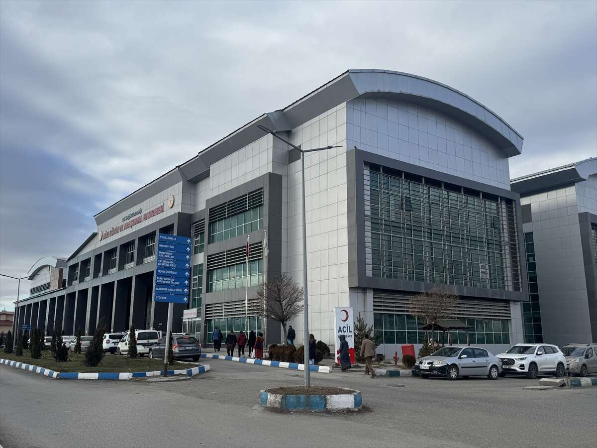 Doğum günü pastasının öldürdüğü genç kıza acı veda 1